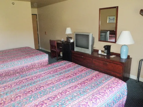 Home Place Inn – Double Room without Kitchenette — photo 4